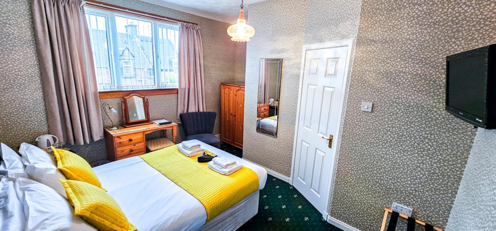 Mystayinn Abermar Guest house *
